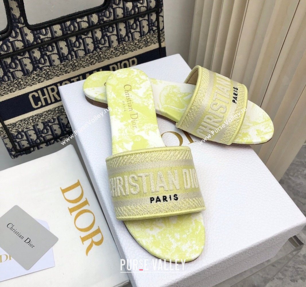 Dior Dway Flat Slides Sandal in Embroidered Cotton and Toile de Jouy Sauvage Motif Lemon Yellow 2024 No.183 (MD-240814024)