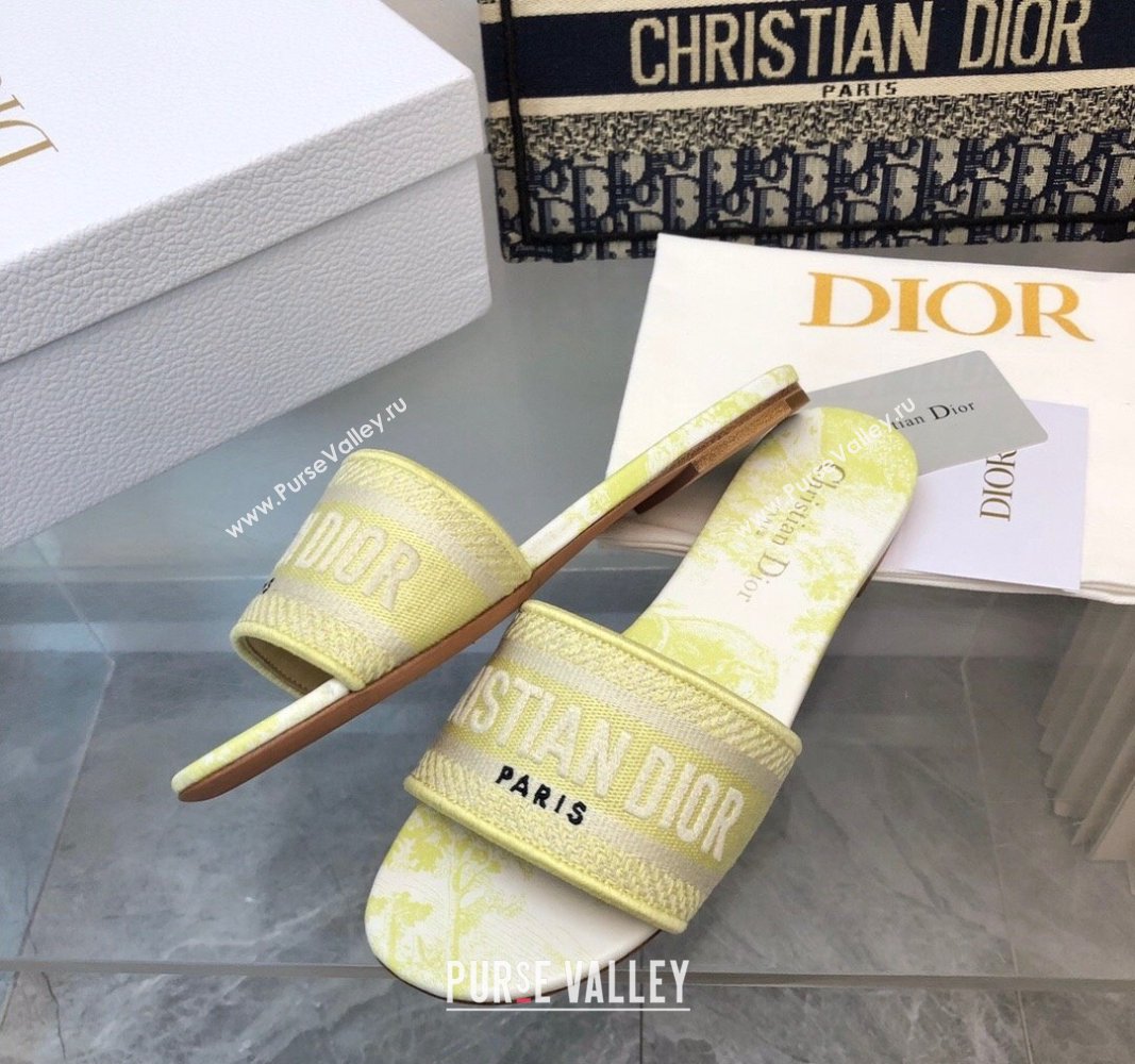 Dior Dway Flat Slides Sandal in Embroidered Cotton and Toile de Jouy Sauvage Motif Lemon Yellow 2024 No.183 (MD-240814024)