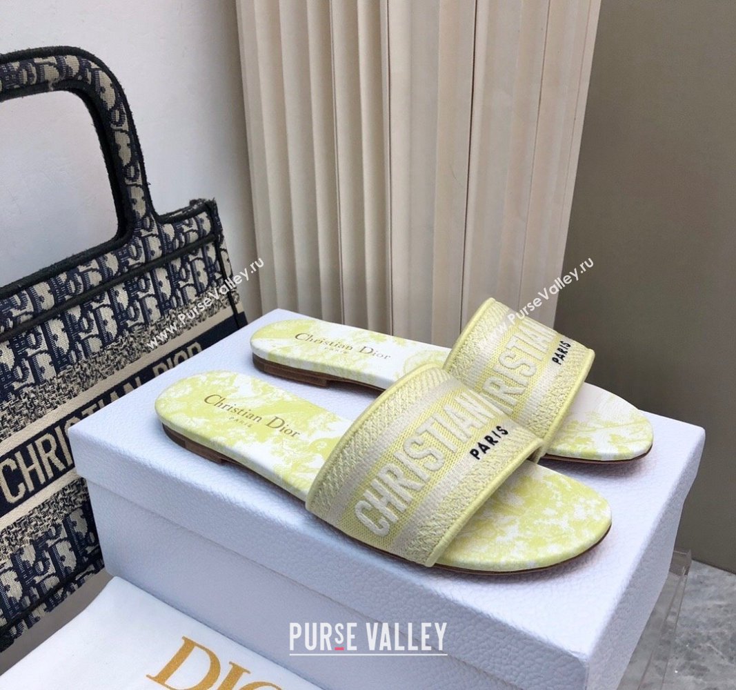 Dior Dway Flat Slides Sandal in Embroidered Cotton and Toile de Jouy Sauvage Motif Lemon Yellow 2024 No.183 (MD-240814024)