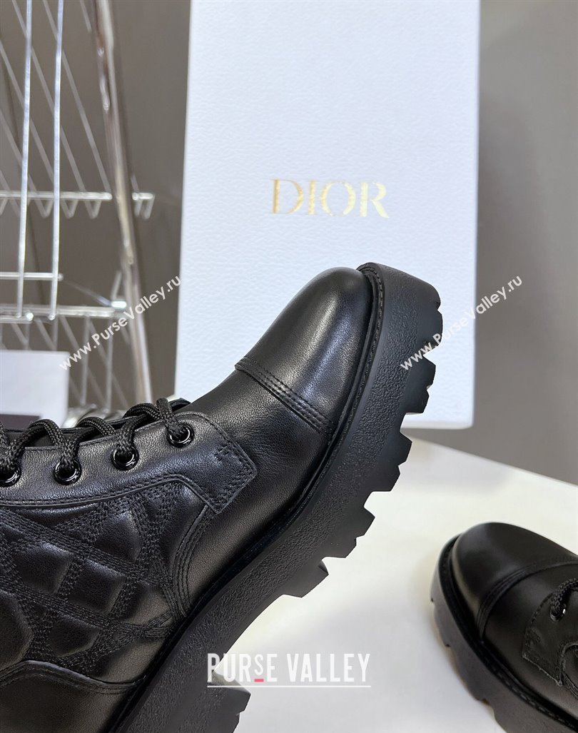 Dior D-Unit Ankle Boots 3.5cm in Quilted Cannage Calfskin Black 2024 (MD-240814028)