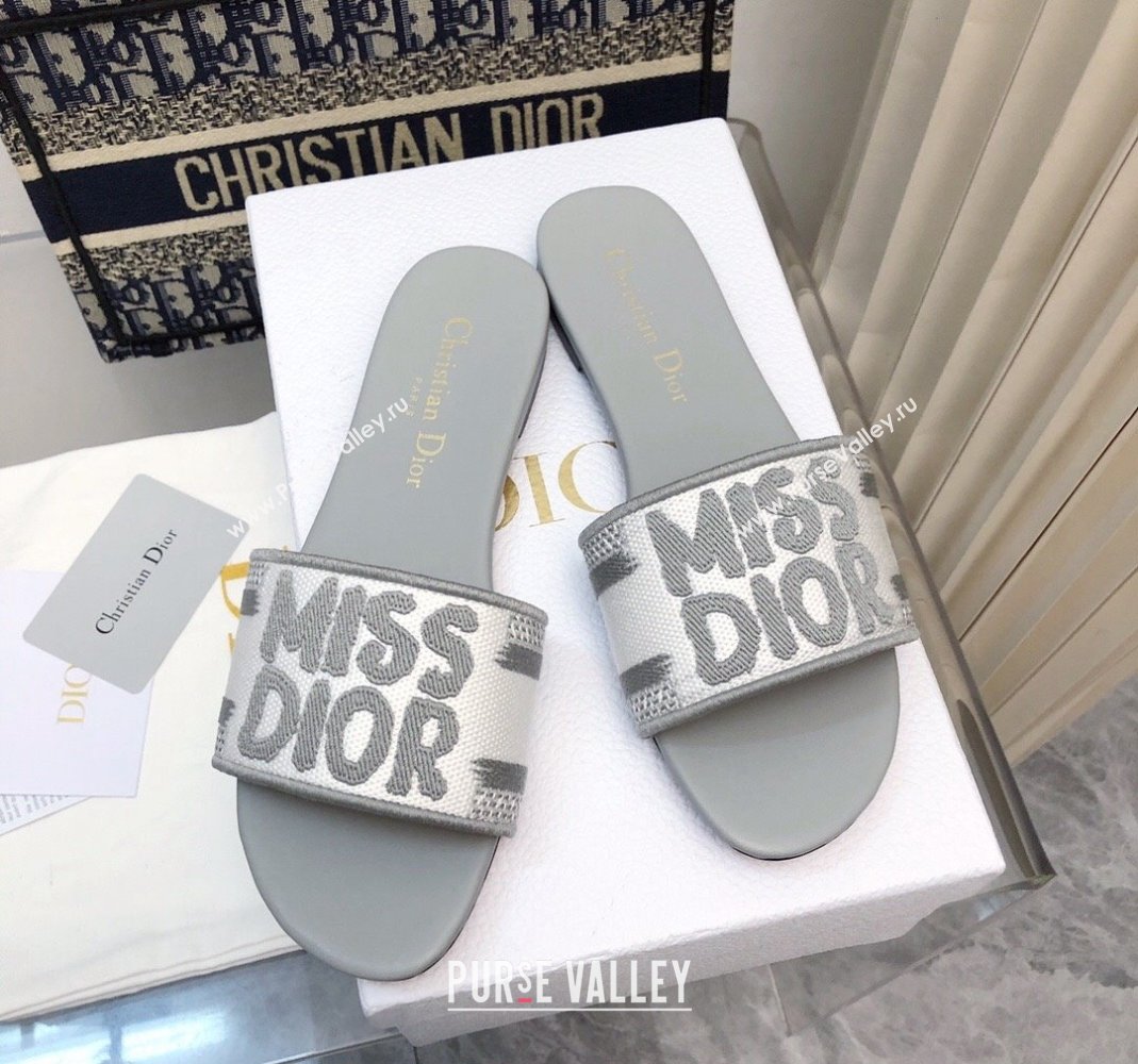 Dior Dway Flat Slides Sandal in Embroidered Cotton and Miss Dior Motif Grey 2024 No.194 (MD-240814015)