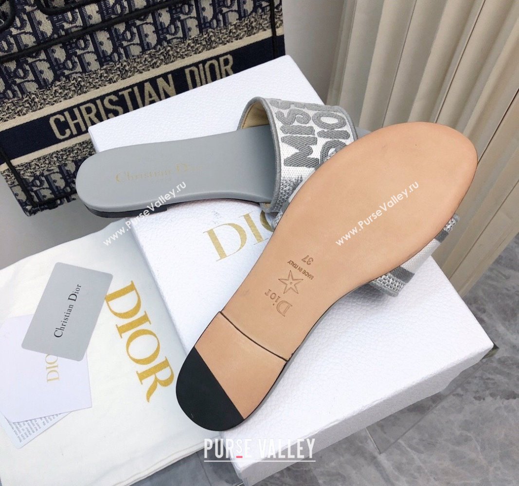 Dior Dway Flat Slides Sandal in Embroidered Cotton and Miss Dior Motif Grey 2024 No.194 (MD-240814015)