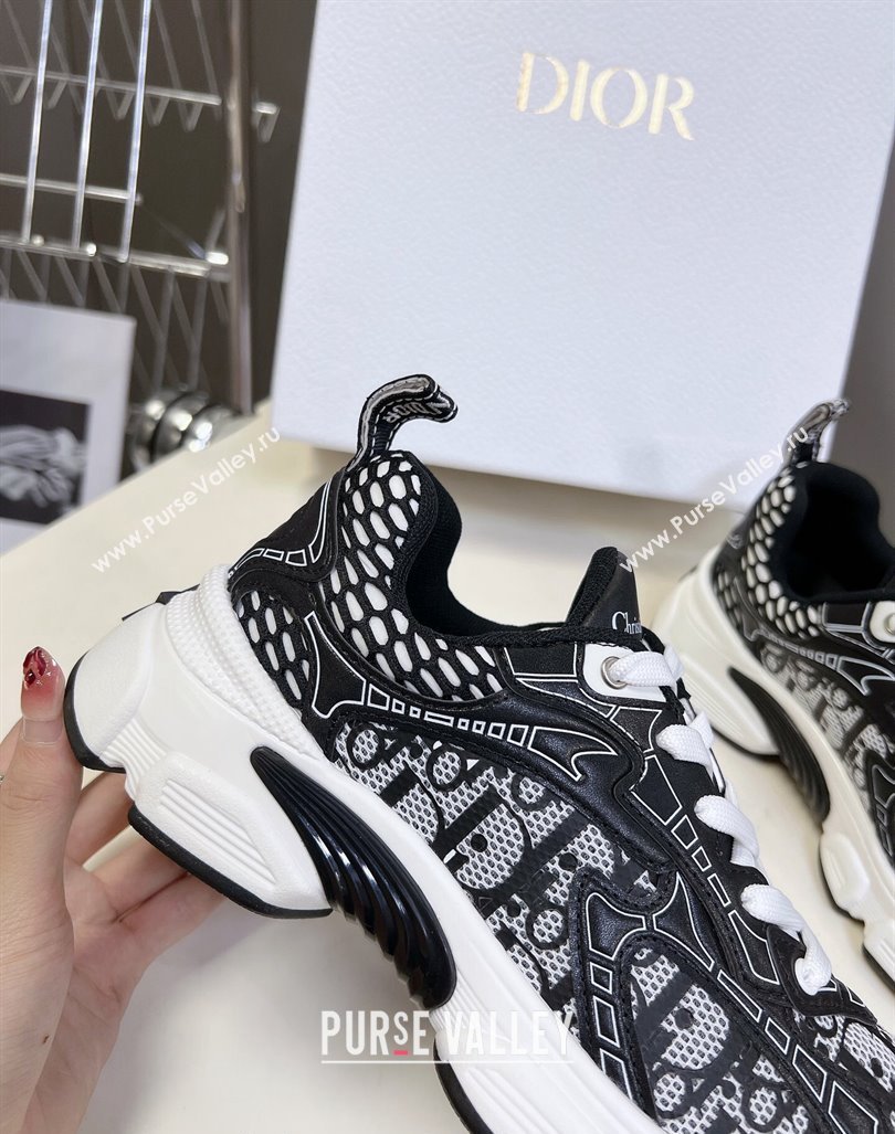 Dior Vibe Sneakers in Mesh Printed with Oblique Motif and Leather-Effect Panels Black2 2024 (MD-240905046)