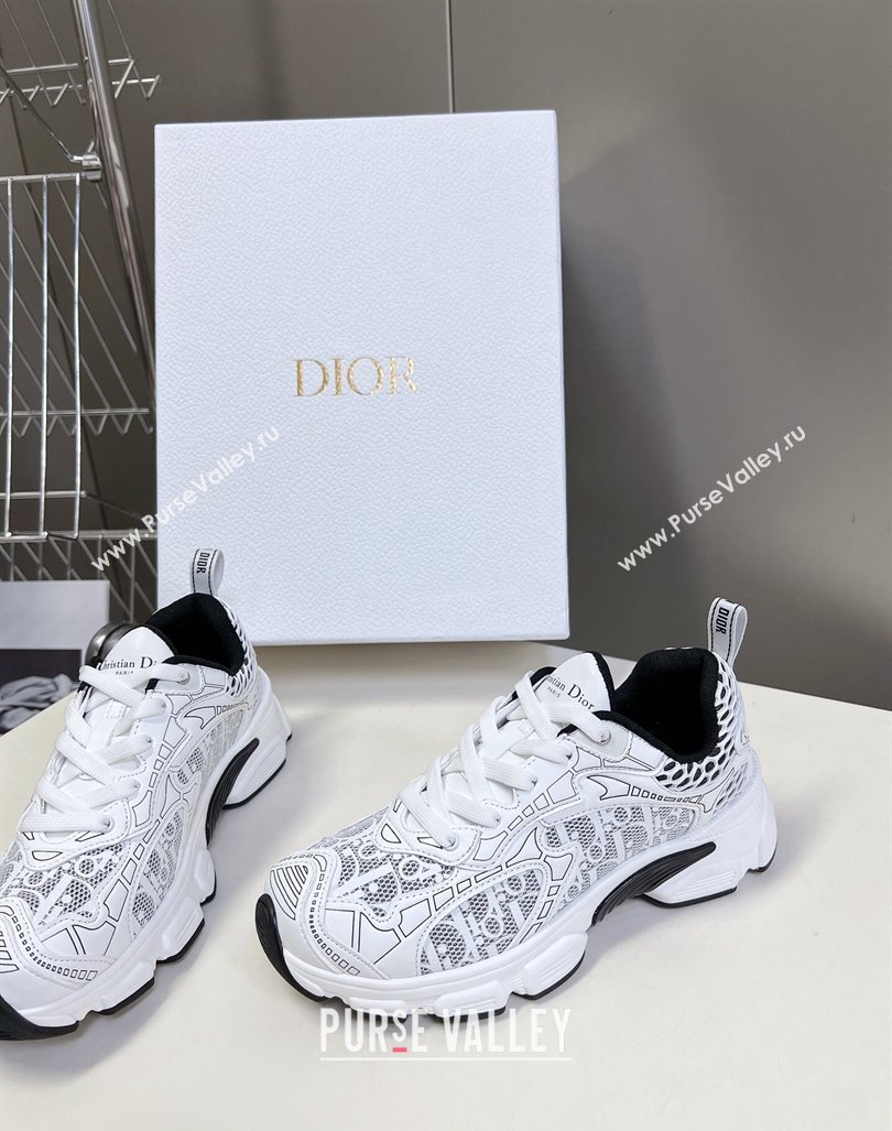 Dior Vibe Sneakers in Mesh Printed with Oblique Motif and Leather-Effect Panels White/Black 2024 (MD-240905050)