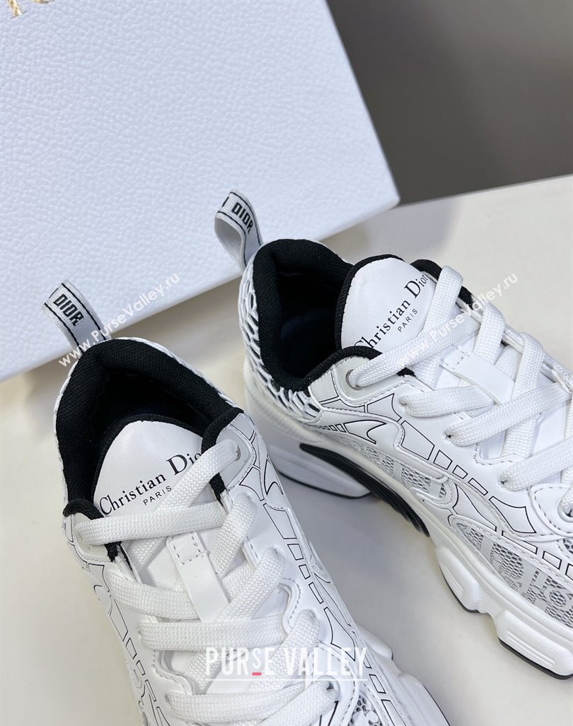 Dior Vibe Sneakers in Mesh Printed with Oblique Motif and Leather-Effect Panels White/Black 2024 (MD-240905050)