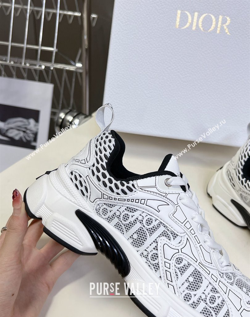 Dior Vibe Sneakers in Mesh Printed with Oblique Motif and Leather-Effect Panels White/Black 2024 (MD-240905050)