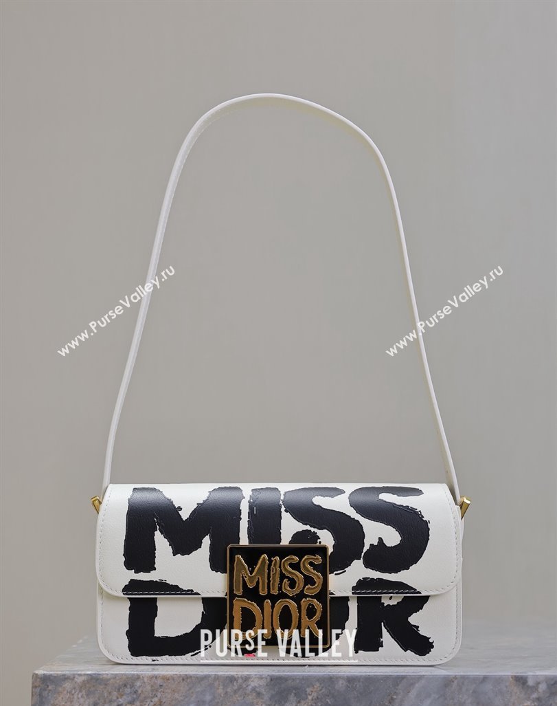 Dior Miss Dior Flap Bag in Miss Dior Graffiti Printed Calfskin White/Black2 2024 DR2610 (XXG-240923091)