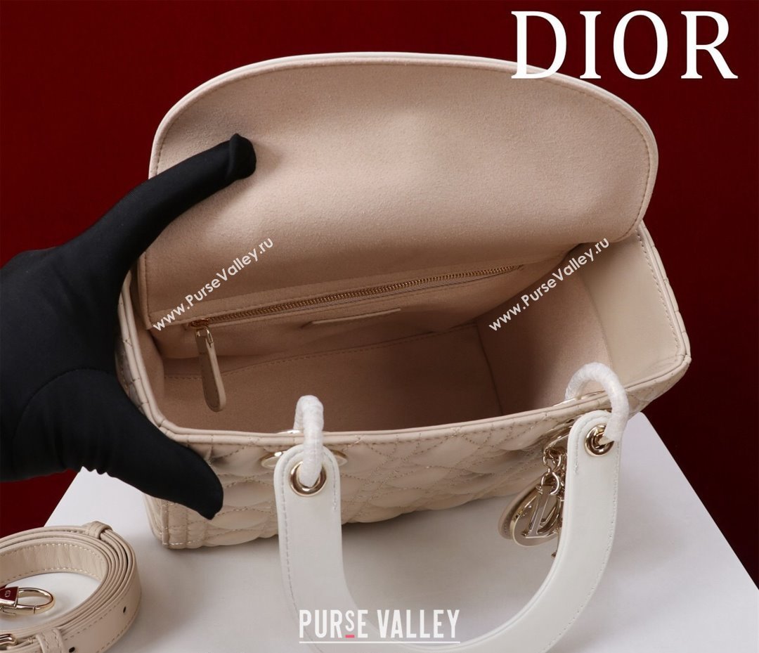 Dior Medium Lady Bag in Two-Tone Cannage Lambskin Beige/White 2024 M0565 (XXG-240923080)