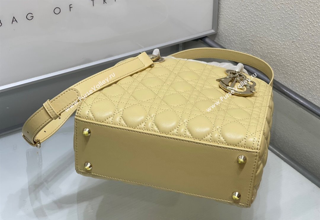 Dior Medium Classic Lady Bag in Cannage Lambskin Yellow 2024 M0565 0923 (XXG-240923084)