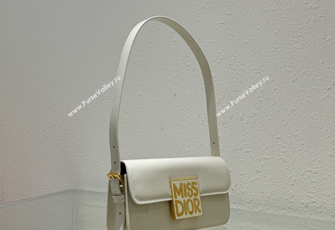 Dior Miss Dior Flap Bag in Patent Calfskin White 2024 DR2610 (XXG-240923094)