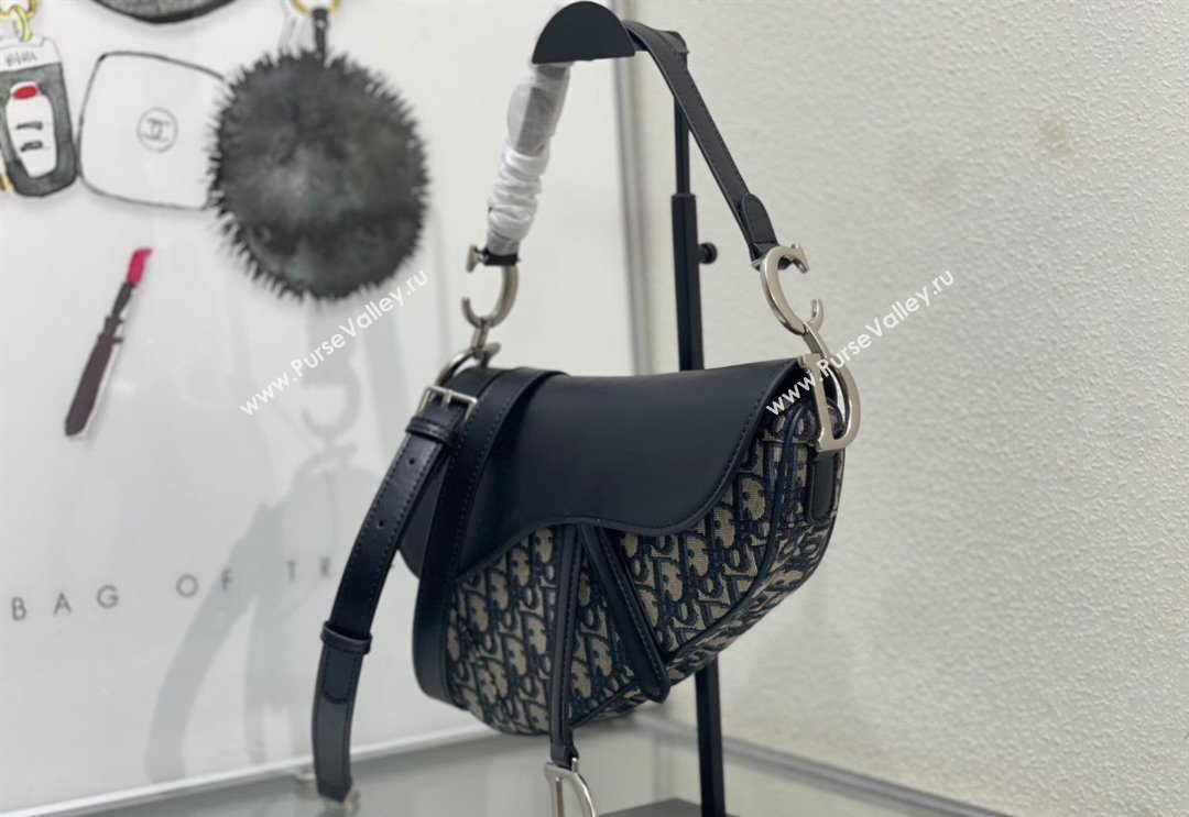 Dior Medium Saddle Bag with Strap in Blue Oblique Jacquard and Smooth Calfskin 2024 DR5528 (BF-240923101)