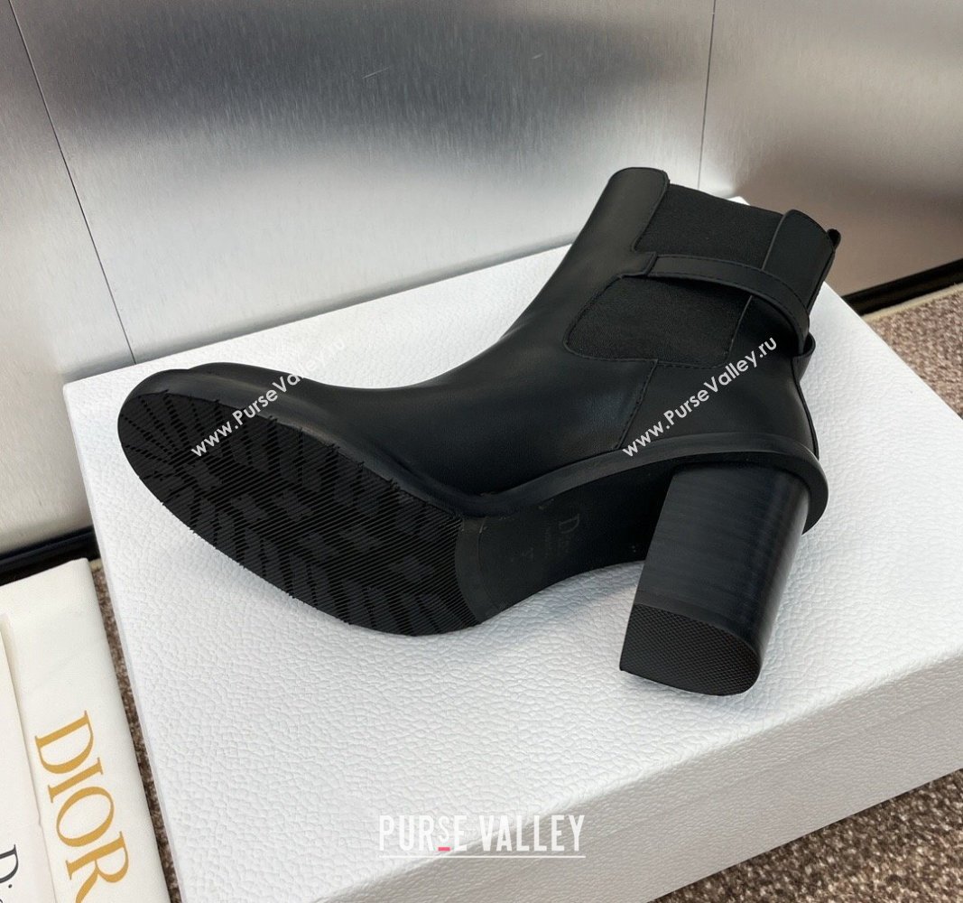 Dior 30 Montaigne Heeled Ankle Boots 7cm in Black Calfskin with CD Buckle 2024 (JC-240930029)