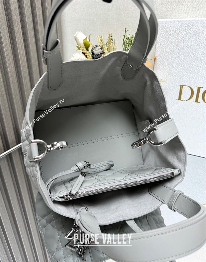 Dior Small Toujours Tote bag in Macrocannage Calfskin Cloud Grey 2024 (XXG-241101108)