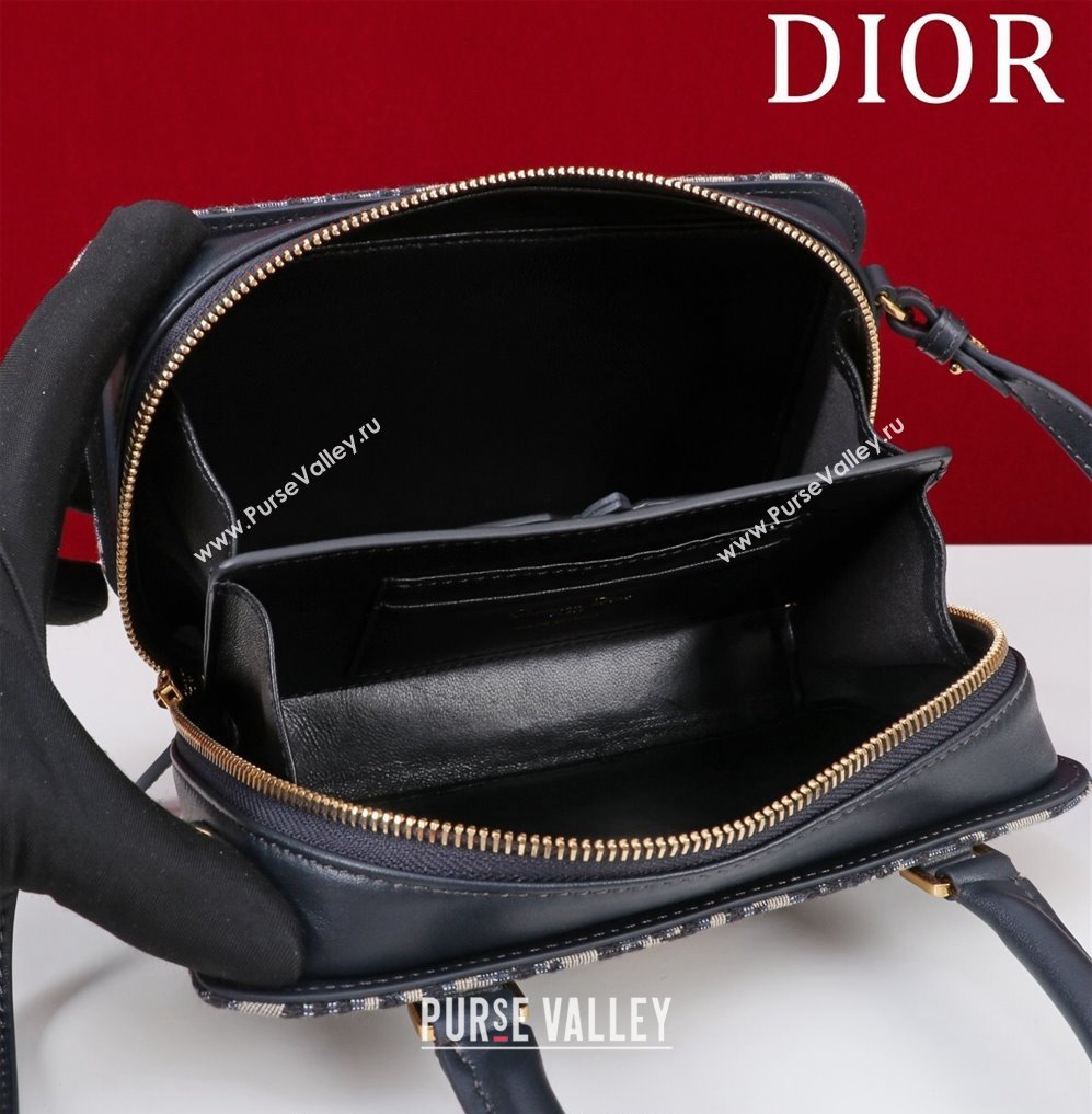 Dior 30 Montaigne Doctor Top Handle Bag in Blue Oblique Canvas 2024 3302 (XXG-241101081)