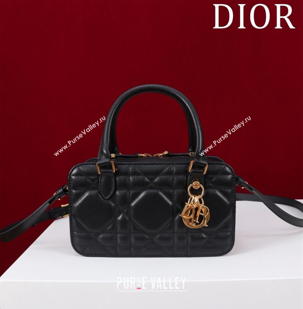 Dior 30 Montaigne Doctor Top Handle Bag in Macrocannage Calfskin Black 2024 3302 (XXG-241101082)