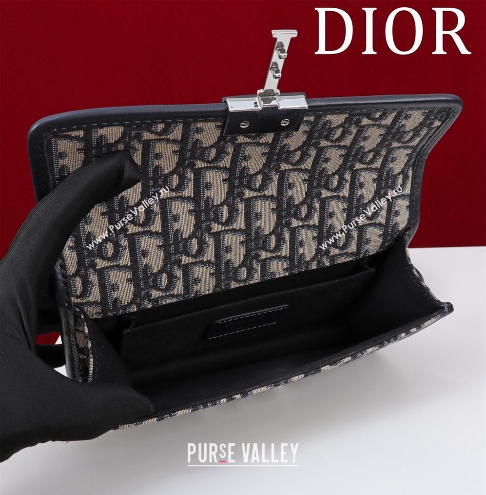 Dior 30 Montaigne East-West Bag with Chain in Blue Dior Oblique Jacquard and Smooth Calfskin Black/Silver 2024 (XXG-241101084)