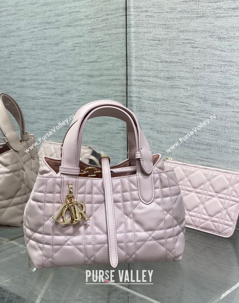 Dior Small Toujours Tote bag in Macrocannage Calfskin Sweet Pink 2024 (XXG-241101106)