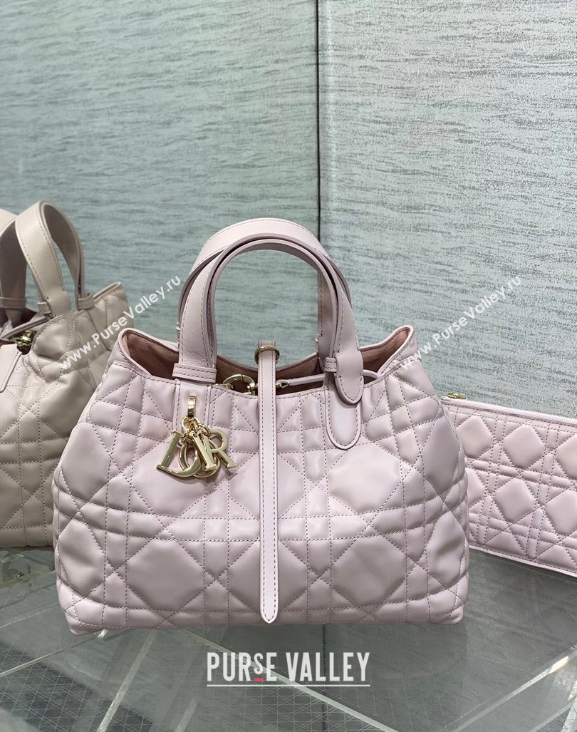 Dior Medium Toujours Tote bag in Macrocannage Calfskin Sweet Pink 2024 (XXG-241101101)