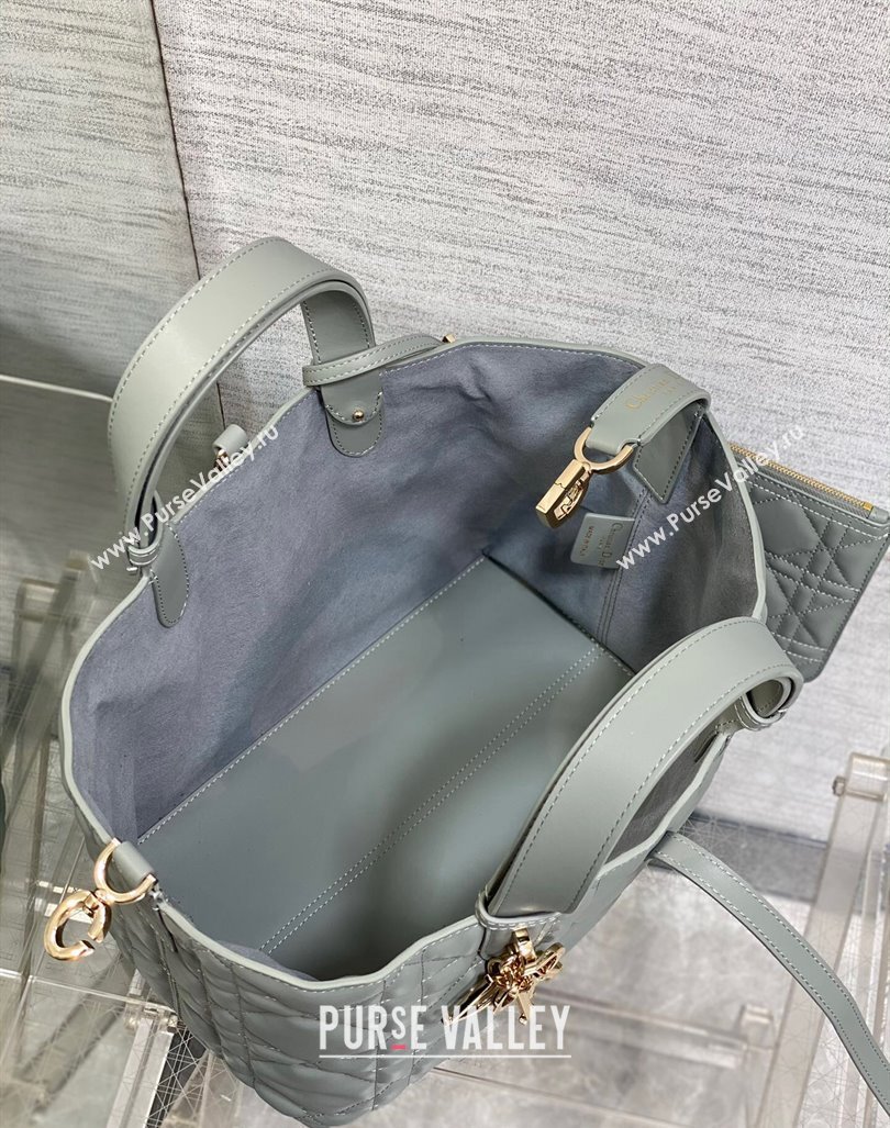 Dior Medium Toujours Tote bag in Macrocannage Calfskin Cloud Grey 2024 (XXG-241101102)