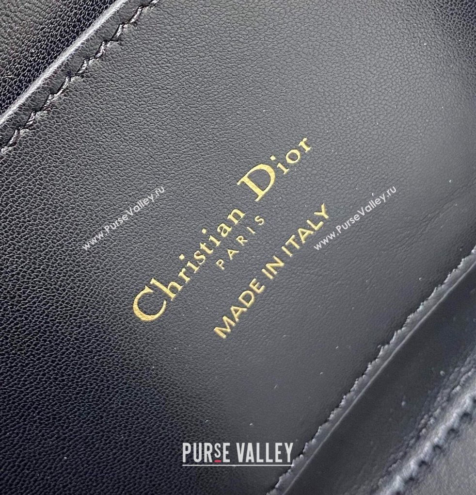 Dior Medium 30 Montaigne Avenue Top Handle Bag in Ribbed Calfskin Black 2024 6531 (XXG-241101022)