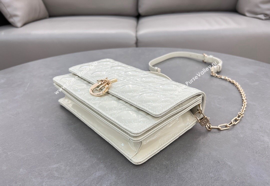 Dior My Dior Top Handle Bag in Patent Cannage Calfskin White 2024 0997 (BF-241031084)