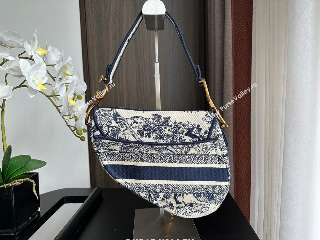 Dior Medium Saddle Bag in Blue Toile de Jouy Embroidery 2024 (XXG-241101075)