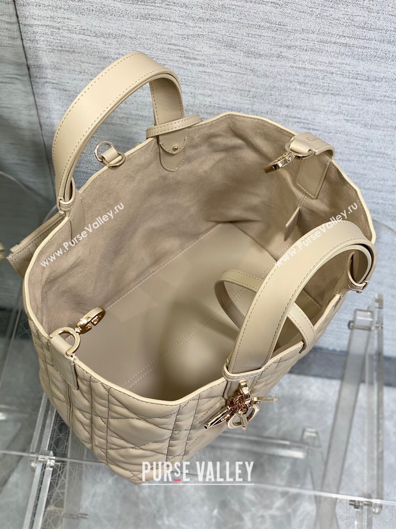 Dior Medium Toujours Tote bag in Macrocannage Calfskin Blush Beige 2024 (XXG-241101103)