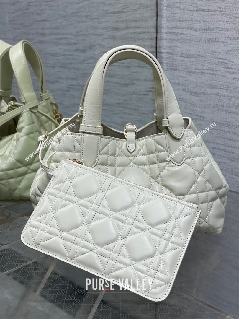 Dior Small Toujours Tote bag in Macrocannage Calfskin White 2024 (XXG-241101107)