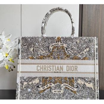 Dior Large Dior Book Tote bag in Latte White Embroidery with Gold-Tone Dior Around the World Motif 2024 (XXG-241212059)