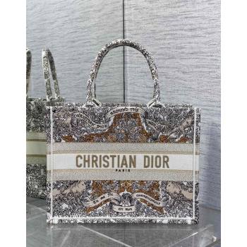 Dior Medium Dior Book Tote bag in Latte Embroidery with Gold-Tone Dior Around the World Motif 2024 (XXG-241212053)