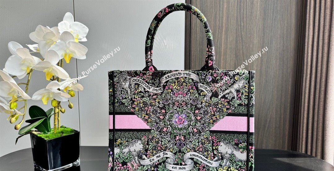 Dior Medium Dior Book Tote bag in Black Embroidery with Multicolor Dior Around the World Motif 2024 (XXG-241212055)