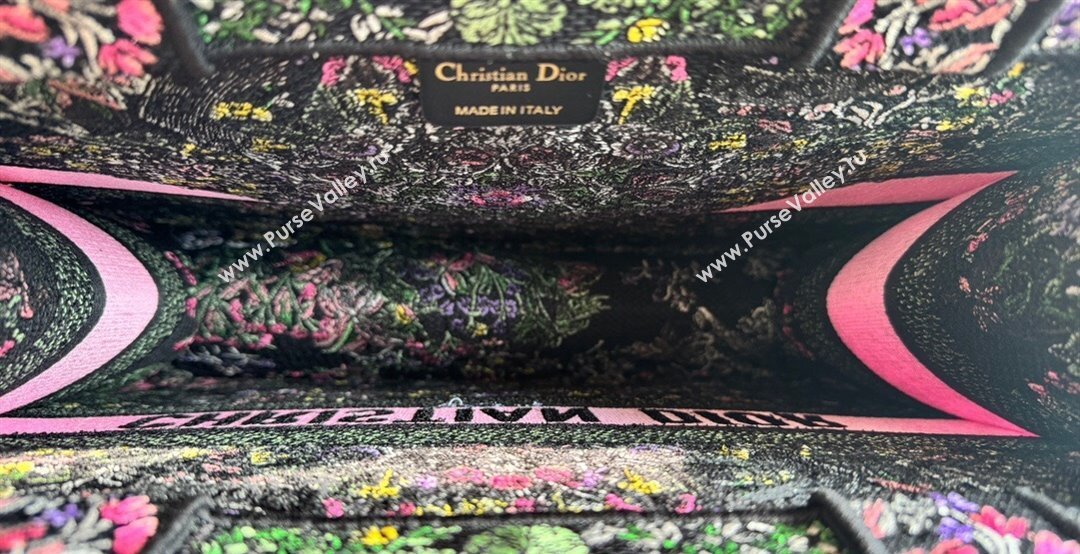 Dior Medium Dior Book Tote bag in Black Embroidery with Multicolor Dior Around the World Motif 2024 (XXG-241212055)