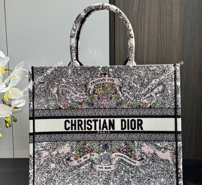 Dior Large Dior Book Tote bag in Latte White Embroidery with Multicolor Dior Around the World Motif 2024 (XXG-241212058)