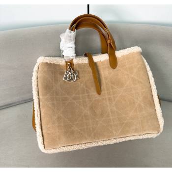 Dior Large Toujours Tote Bag in Beige Suede and White Shearling 2024 1212 (BF-241212068)