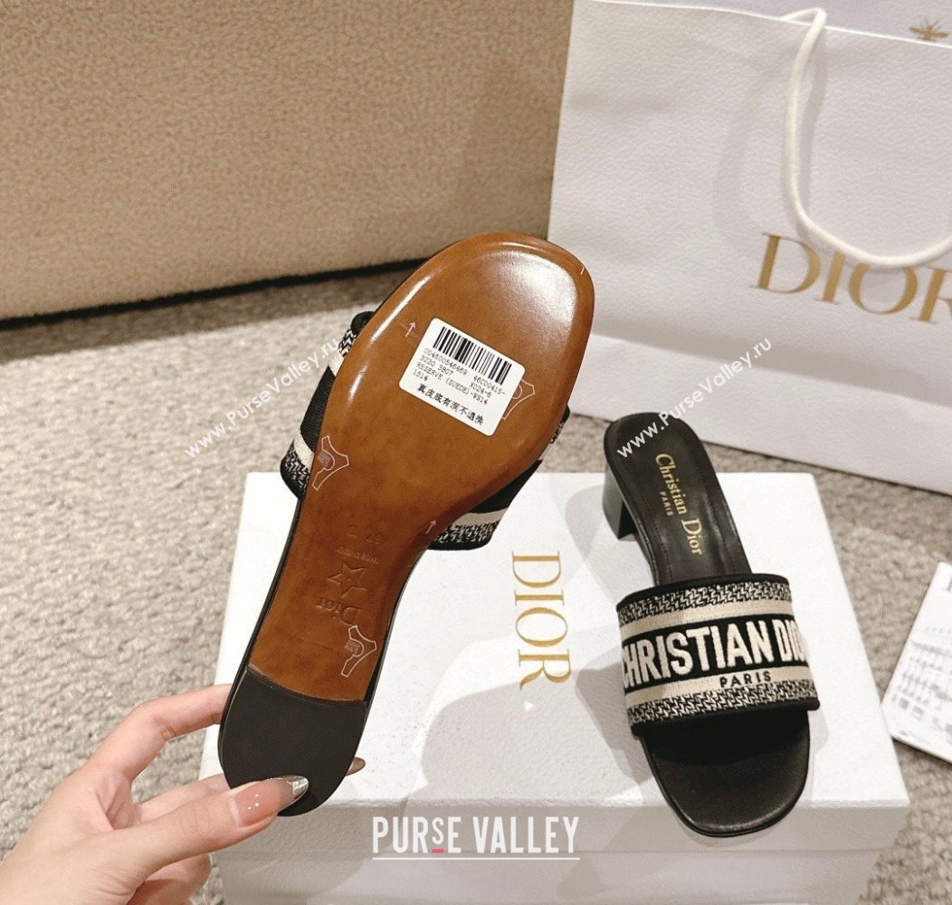 Dior Dway Heel Slides Sandal 4.5cm in Classic Embroidered Cotton Black 2024 1230 (MD-241231015)