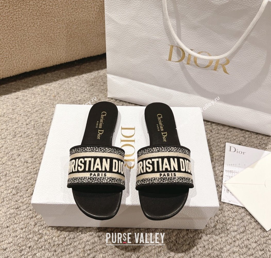 Dior Dway Flat Slides Sandal in Classic Embroidered Cotton Black 2024 1230 (MD-241231024)