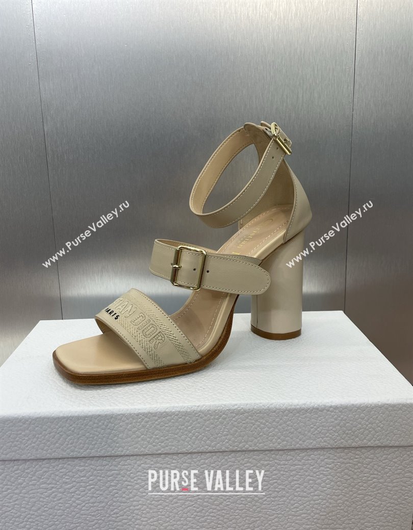 Dior Dway Heeled Sandals 9.5cm in Beige Calfskin and Embroidered Cotton 2024 (JC-241231065)