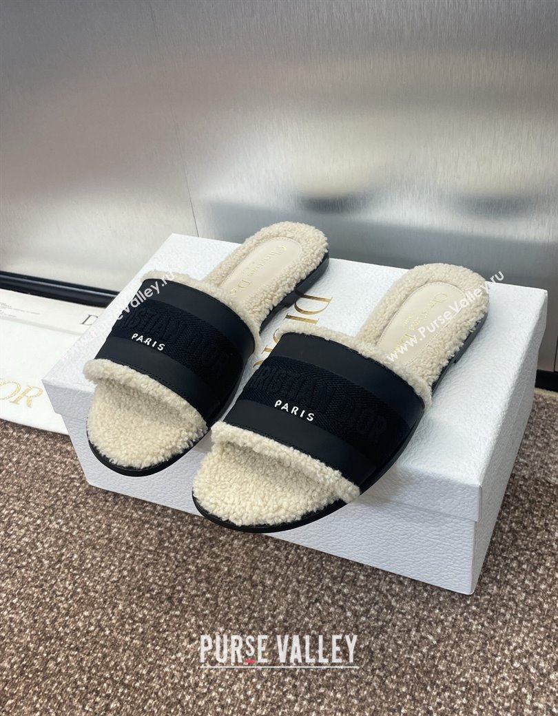 Dior Dway Flat Slides Sandal in Calfskin and Embroidered Cotton with Shearling Lining Black 2024 (JC-241231077)