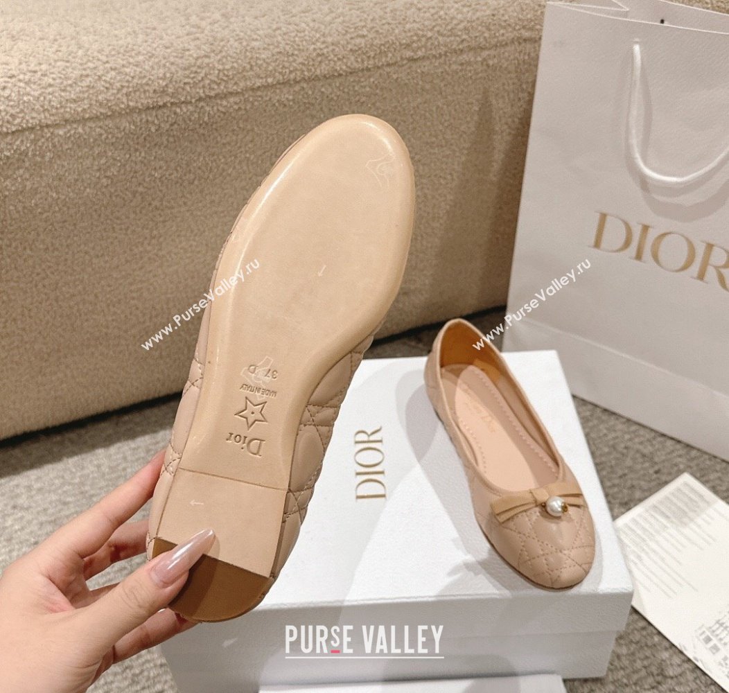 Dior Ballet Flat in Quilted Cannage Calfskin with Pearl Bow Beige 2024 1231 (MD-241231093)