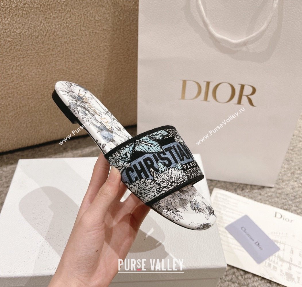 Dior Dway Flat Slides Sandal in White and Blue Embroidered Cotton with Pietro Ruffos Dior Chardons Motif 2024 (MD-241231002)