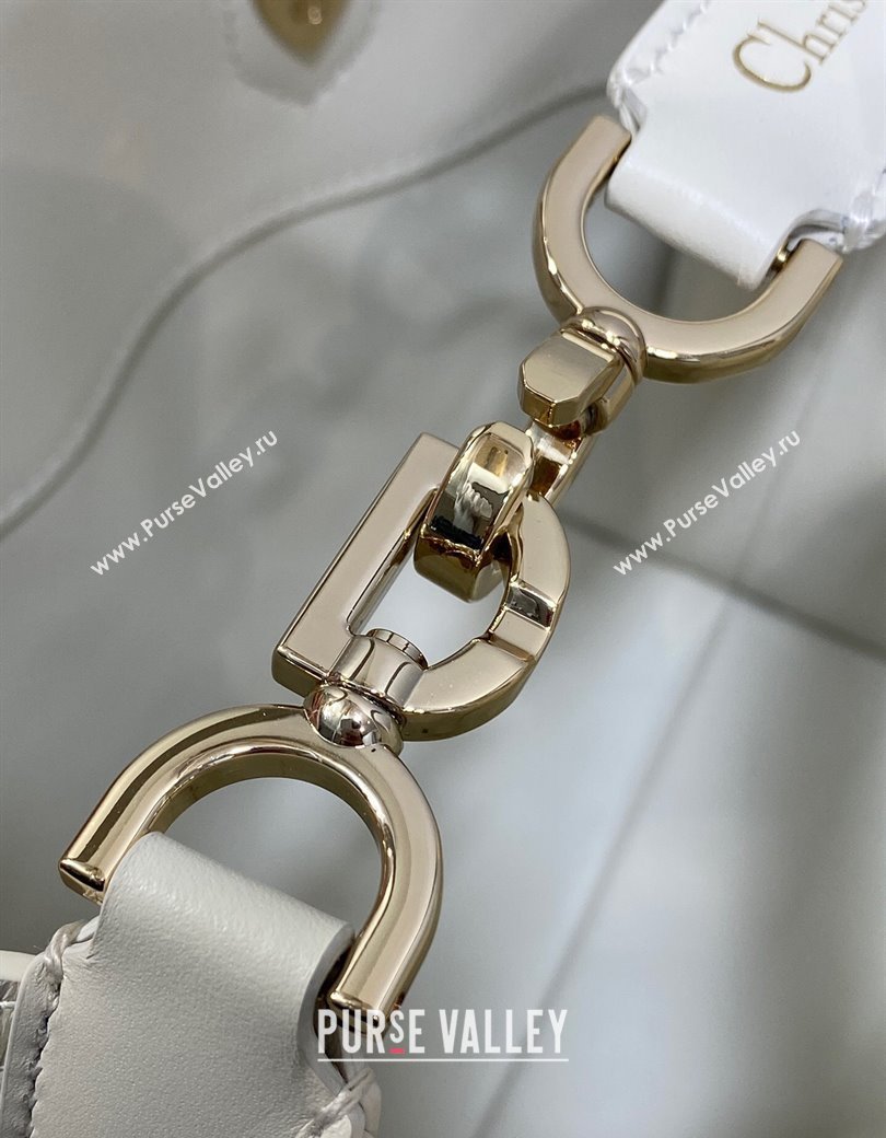 Dior Small Toujours Vertical Tote Bag in Macrocannage Calfskin White 2025 2835 (XXG-250207071)