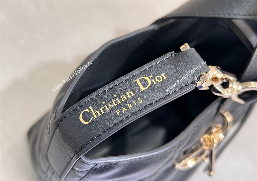 Dior Medium Toujours Vertical Tote Bag in Macrocannage Calfskin Black 2025 2836 (XXG-250207079)