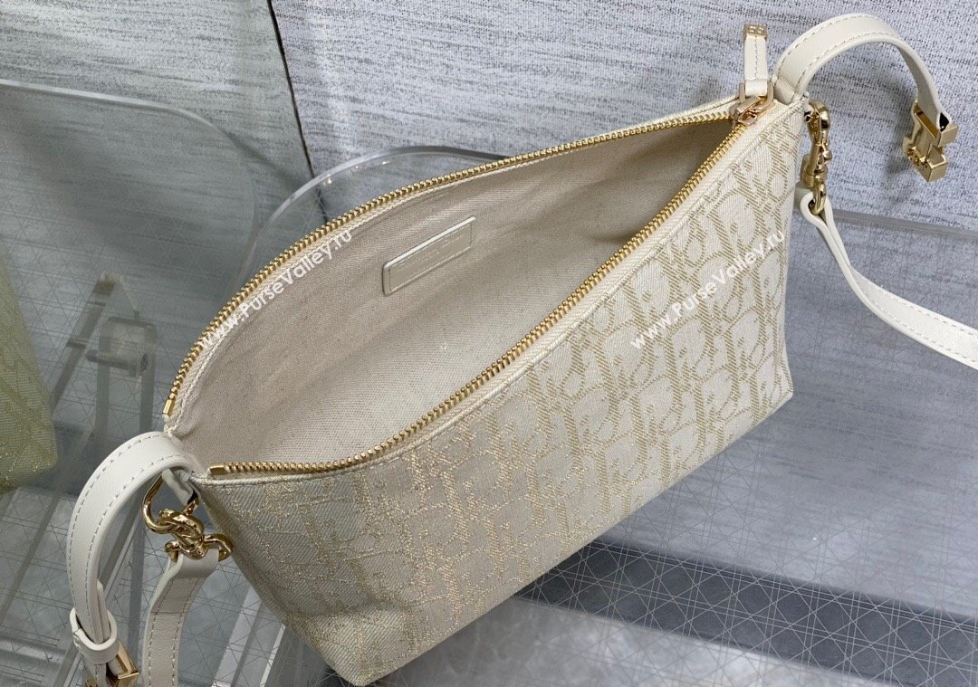 Dior Medium DiorTravel Nomad Pouch in Gold-Tone Dior Oblique Jacquard 2025 5554 (XXG-250207065)