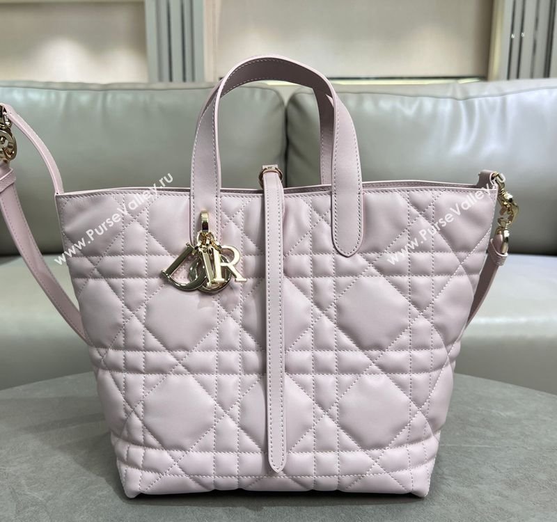 Dior Medium Toujours Vertical Tote Bag in Macrocannage Calfskin Pale Pink 2025 2836 (XXG-250207082)