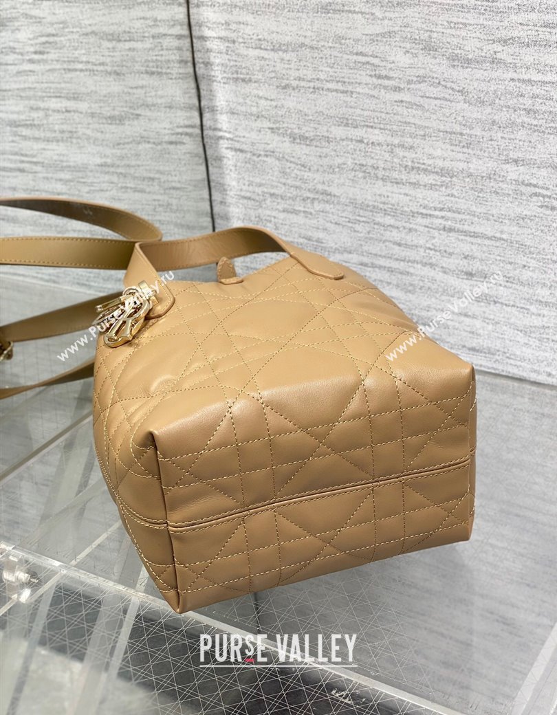 Dior Small Toujours Vertical Tote Bag in Macrocannage Calfskin Tan Brown 2025 2835 (XXG-250207070)