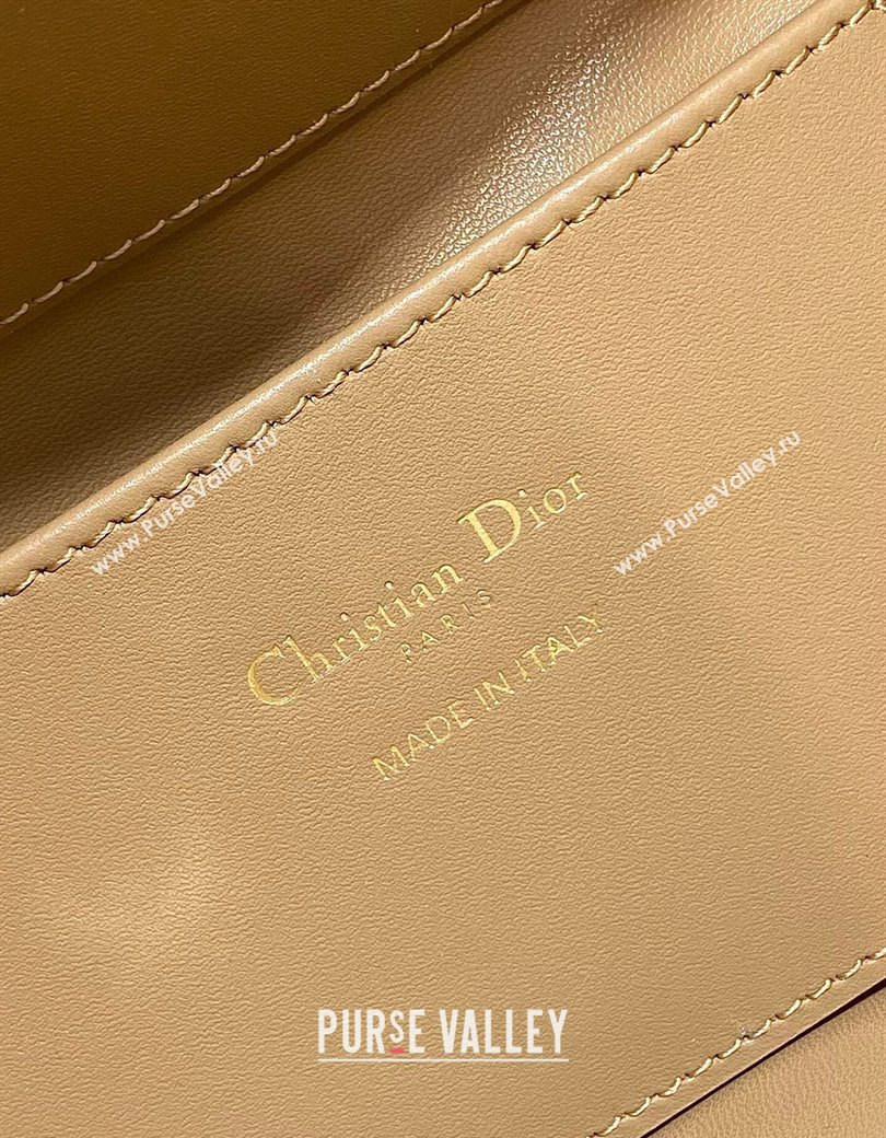 Dior Small Toujours Vertical Tote Bag in Macrocannage Calfskin Tan Brown 2025 2835 (XXG-250207070)
