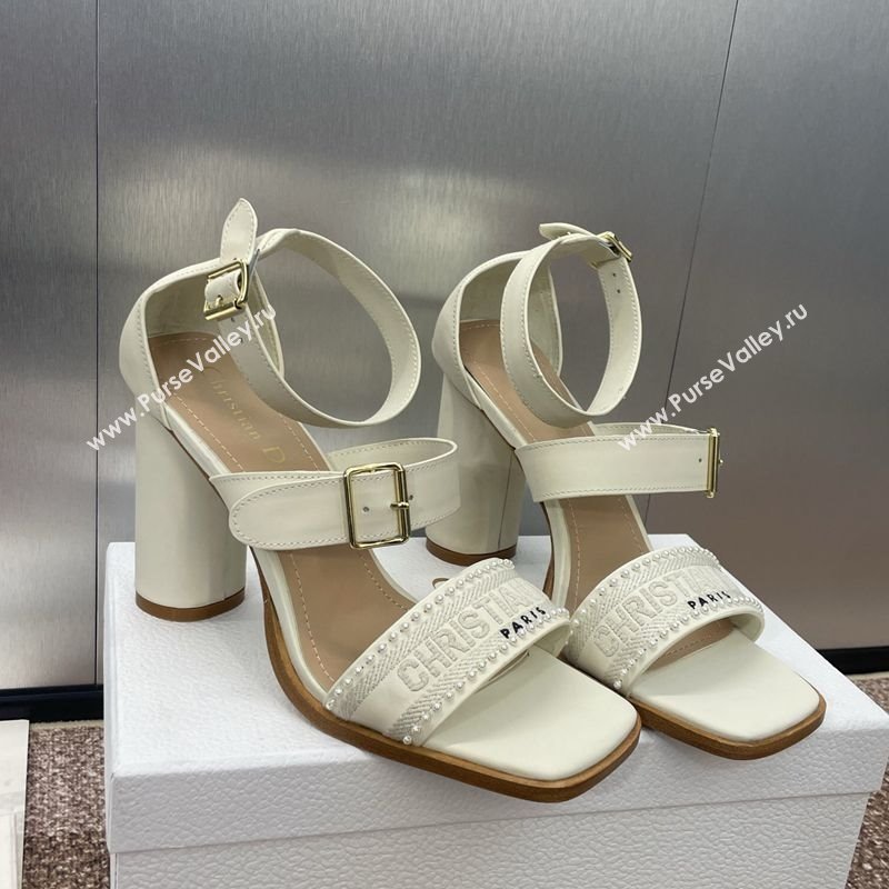 Dior Dway Heeled Sandals 9.5cm in White Calfskin and Embroidered Cotton with Pearls 2025 (JC-250220065)