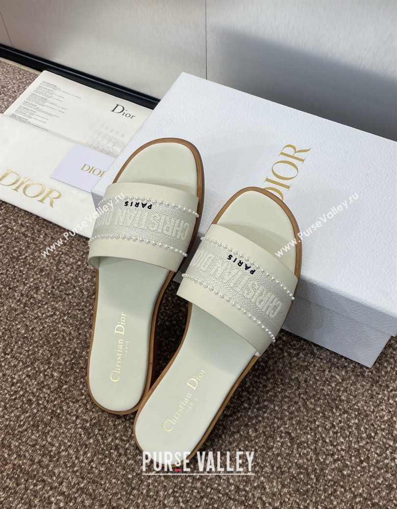 Dior Dway Flat Slides Sandal in Calfskin and Embroidered Cotton with Pearls White 2025 (JC-250220080)