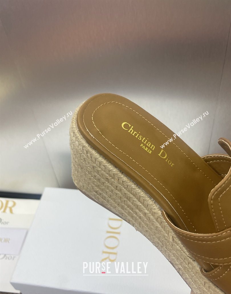Dior 30 Montaigne Wedge Slides Sandal 7cm in Calfskin Leather Beige 2025 (JC-250605026)