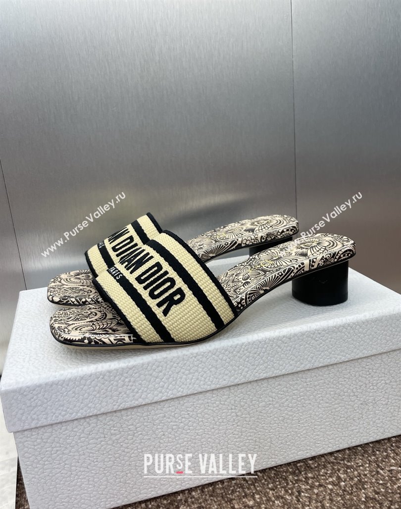Dior Dway Heel Slides Sandal 4.5cm in Beige Raffia Straw with D-Butterfly Paisley Motif 2025 (MD-250425081)